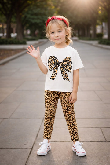 Off white half sleeves Cheeta BOW printed t shirt with cheeta pajama kids suit (RX-407)