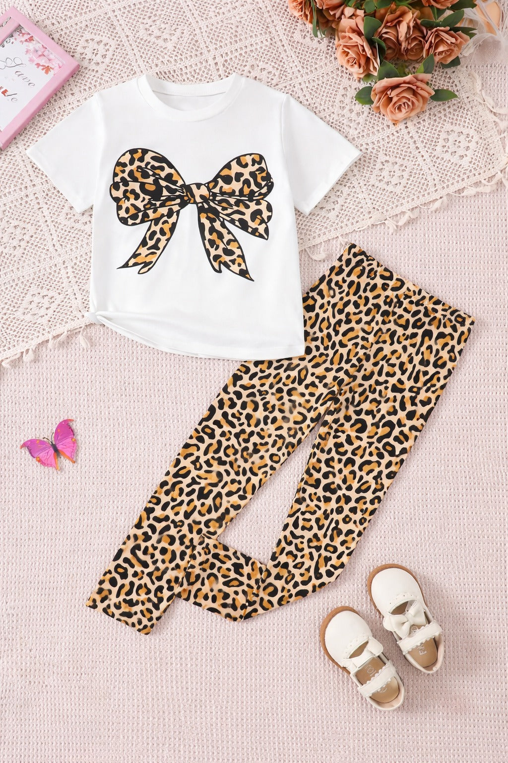 Off white half sleeves Cheeta BOW printed t shirt with cheeta pajama kids suit (RX-407)